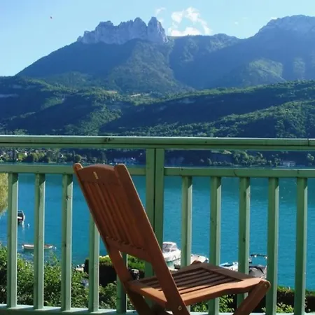Holiday home Le Pavillon Du *