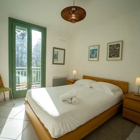 Holiday home Le Pavillon Du *